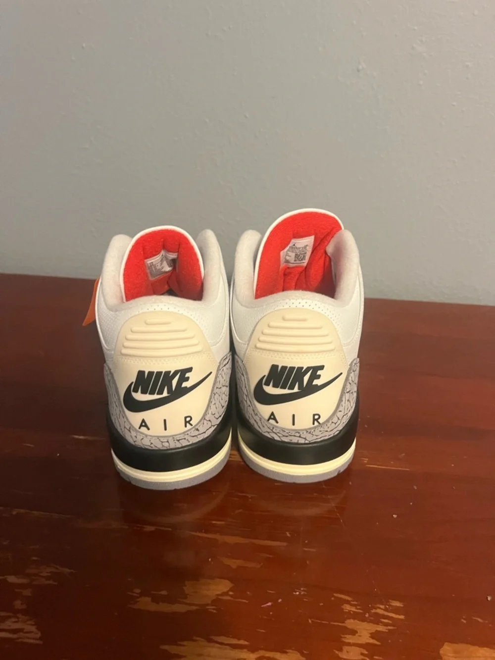 Air Jordan 3 white cement authentic men size 13 excellent condition - Picture 3 of 9